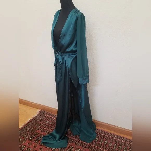 Emerald green See-through Dress! - Picture 2 of 5